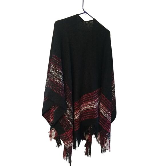 Womens One Size Plaid Red Black Fringed Open Front Poncho Wrap Cape - Picture 3 of 4